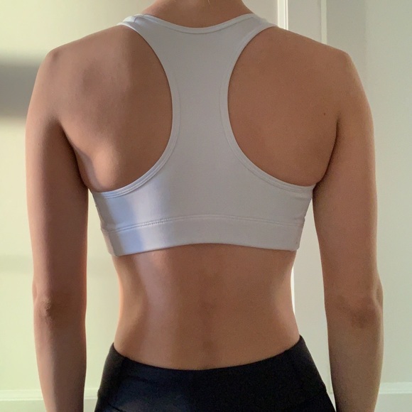 Nike Pro sports bra 🏐 - Picture 3 of 9